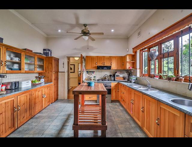 3 BEDROOM HOUSE FOR SALE IN SCOTTSVILLE